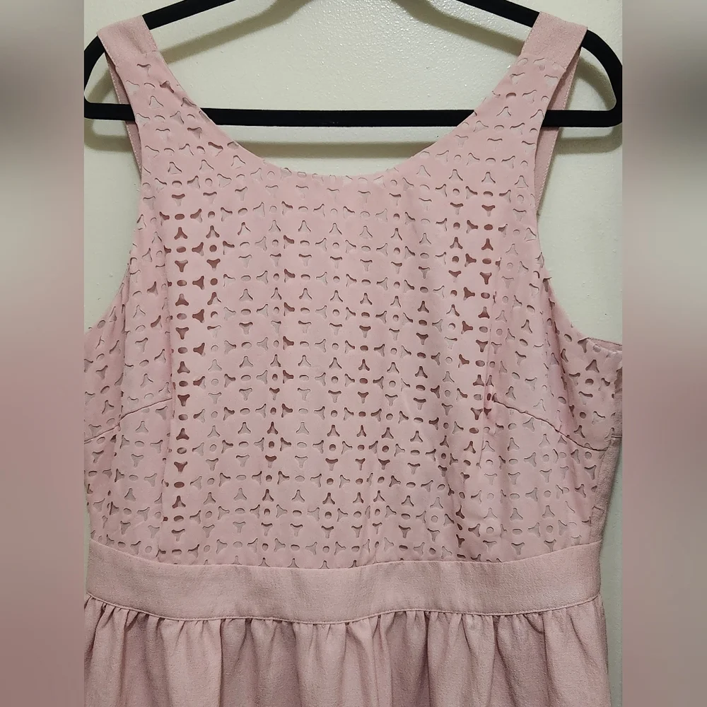 Forever 21 Plus mini dress in pink with cinched waist - Picture 7 of 11